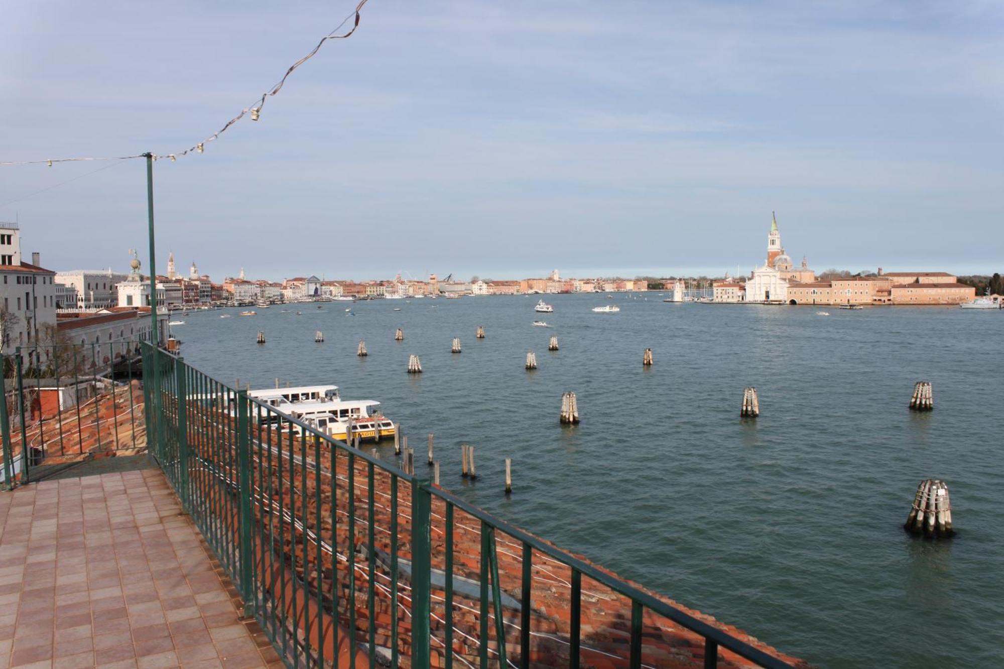 Mimi'S Loft Apartment Venice Exterior photo