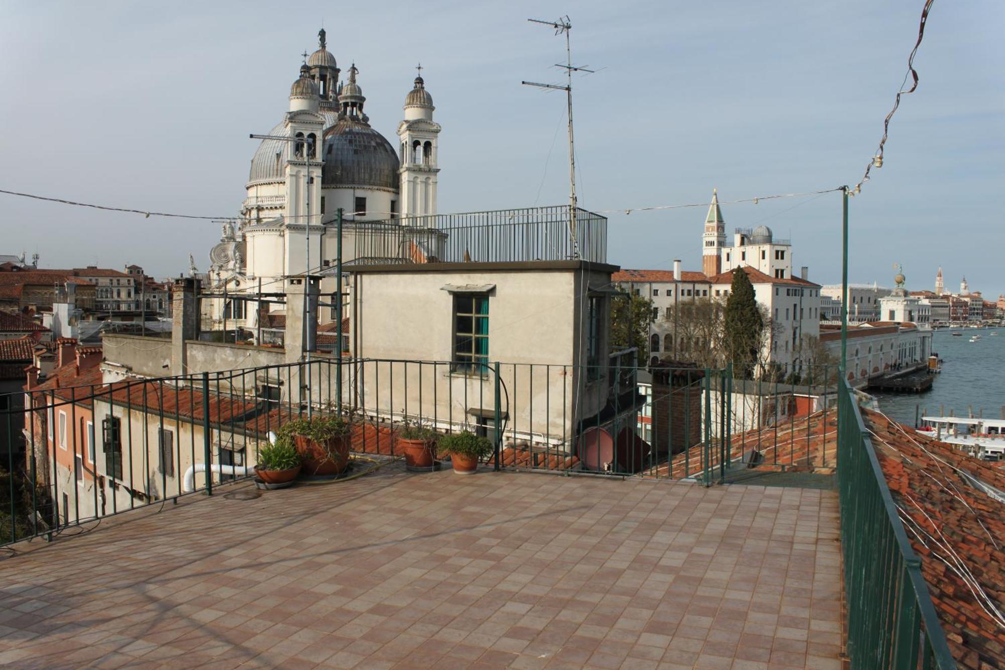 Mimi'S Loft Apartment Venice Exterior photo